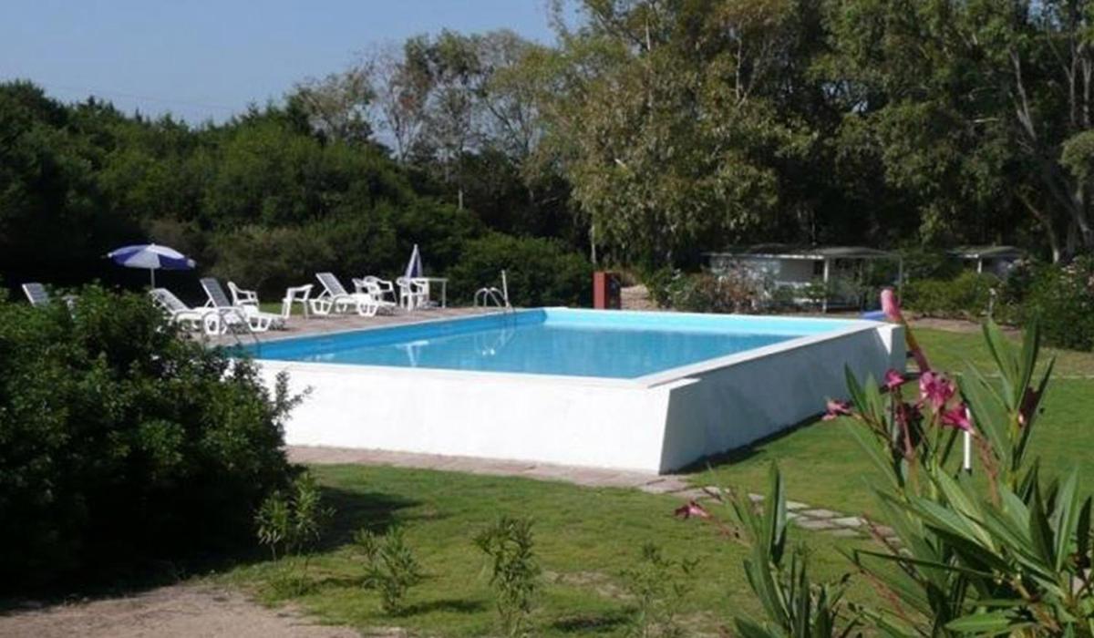 Happy Camp Mobile Homes In Camping Village Baia Paradiso บาเดซี ภายนอก รูปภาพ
